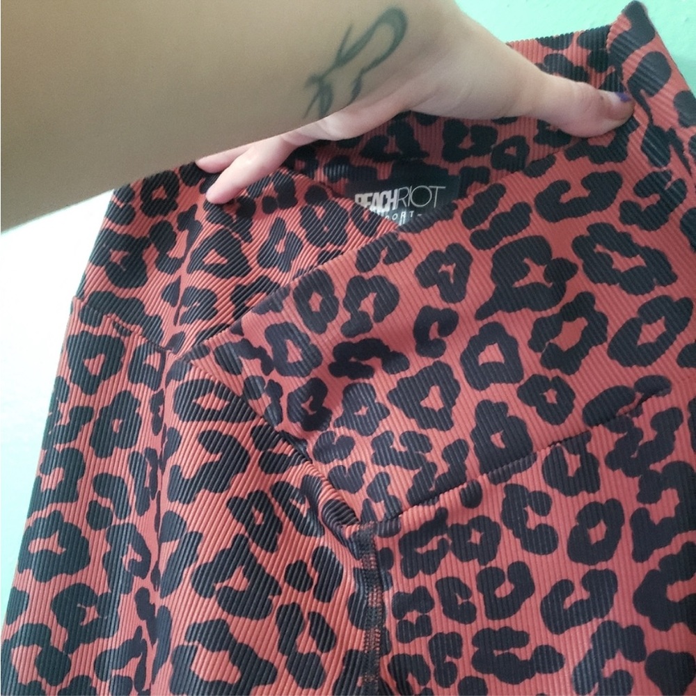 Beach Riot Cara Legging Ribbed Leopard Red Medium - Picture 3 of 5